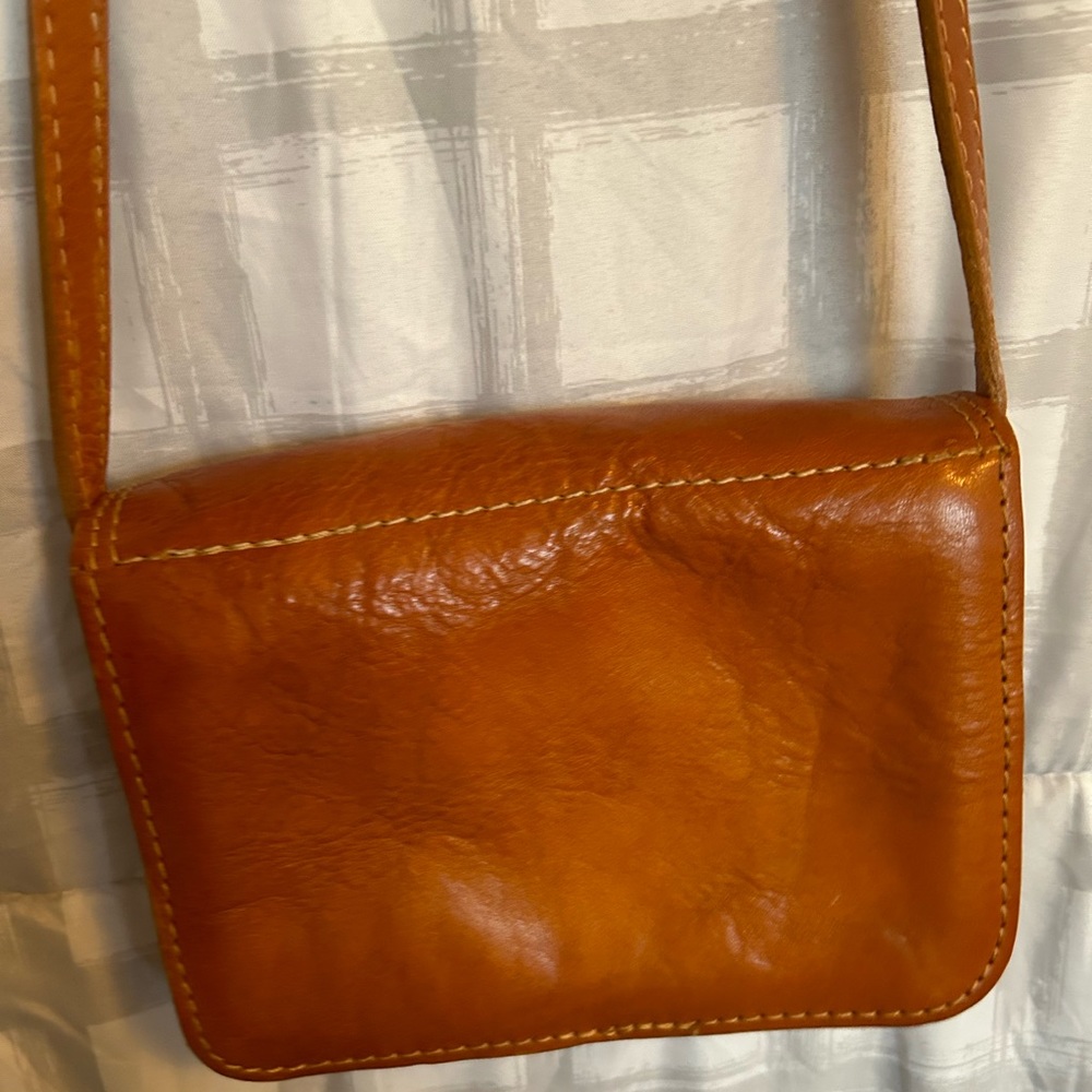 Genuine Italian Leather Satchel!